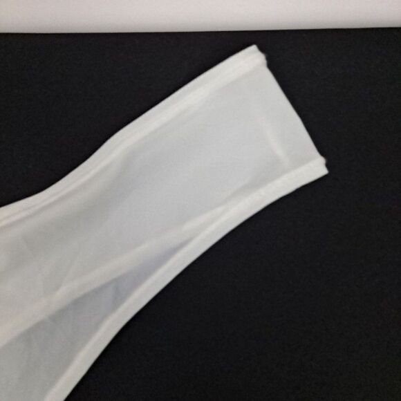 Skims ladies thong NWT - Picture 2 of 5